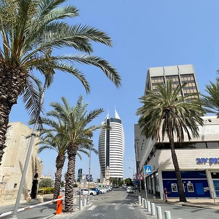 Boutique Apartment In Heart Of Haifa Esterno foto