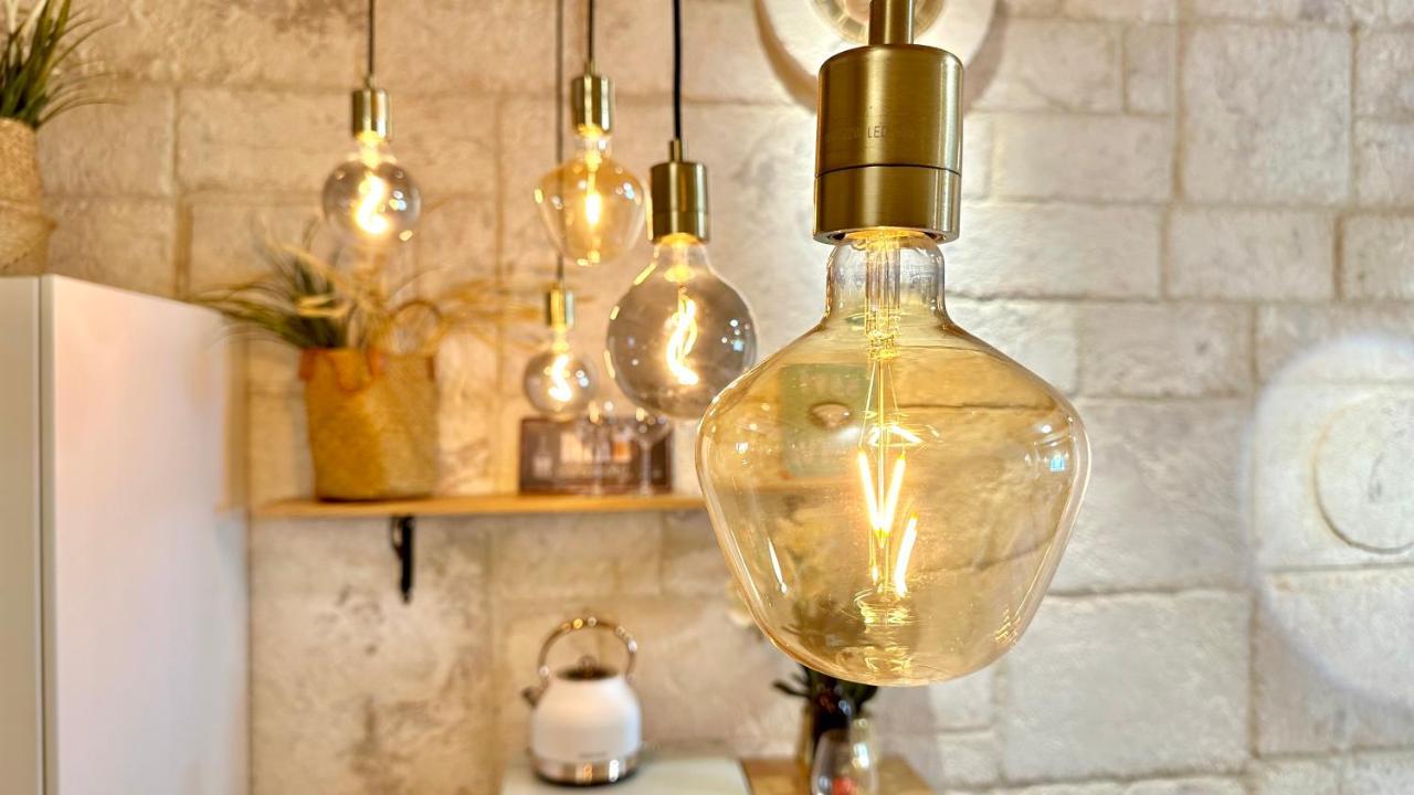 Boutique Apartment In Heart Of Haifa Esterno foto