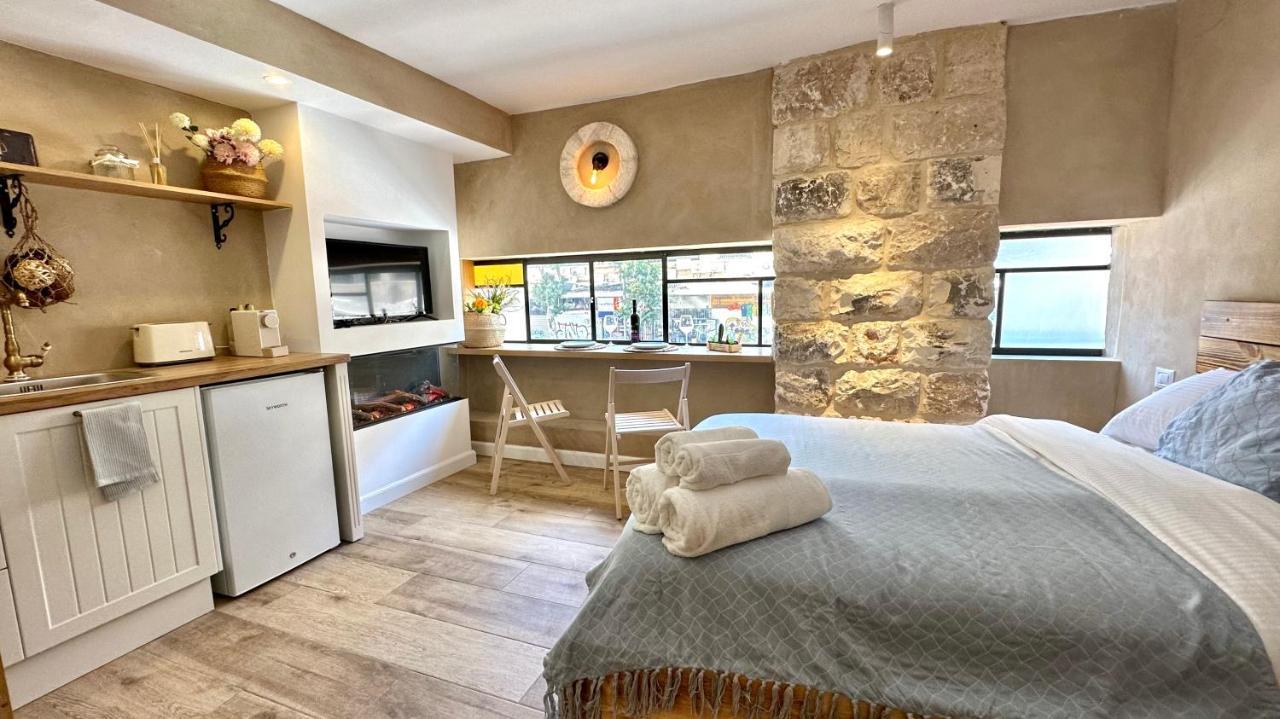 Boutique Apartment In Heart Of Haifa Esterno foto