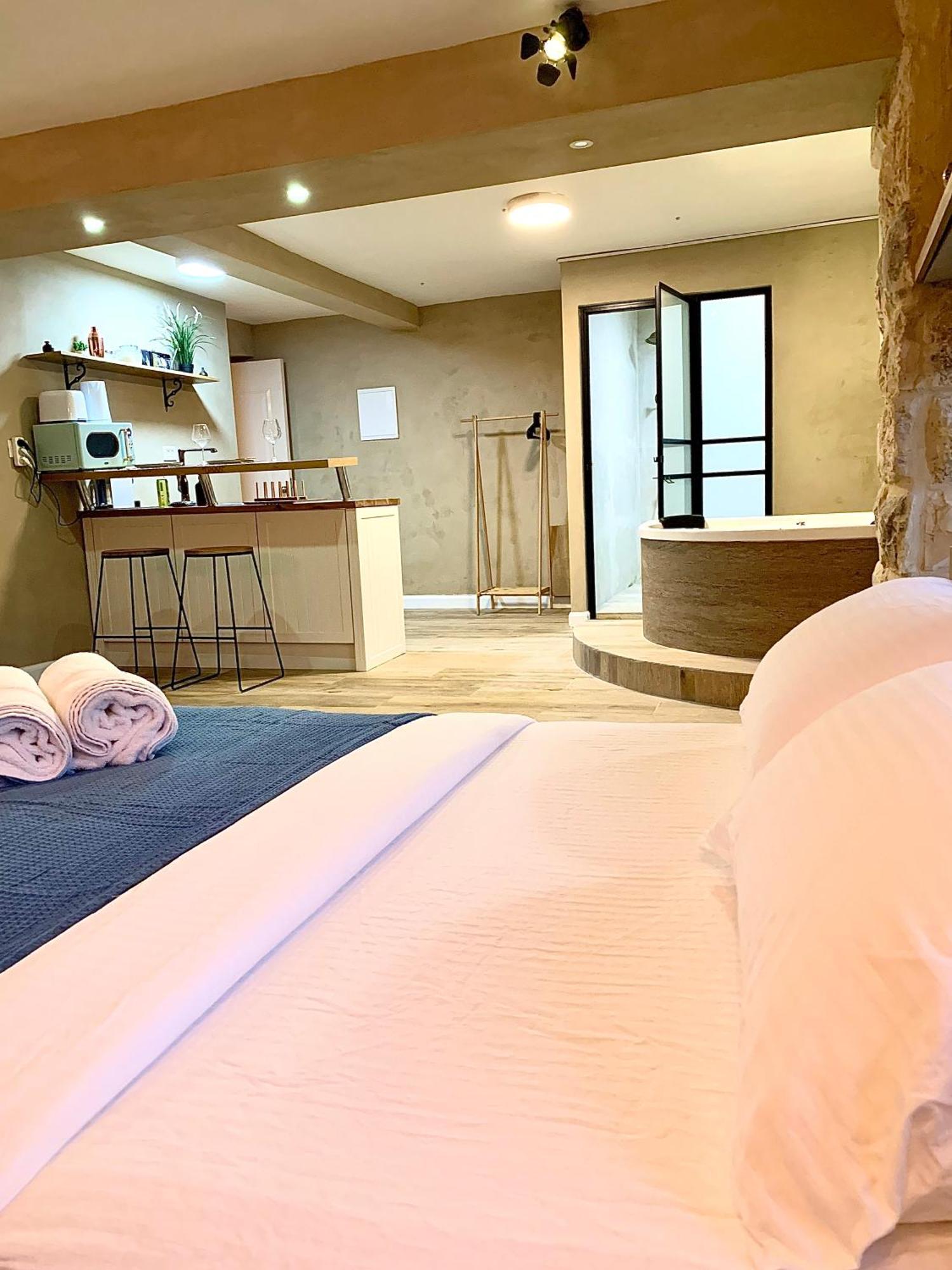 Boutique Apartment In Heart Of Haifa Camera foto